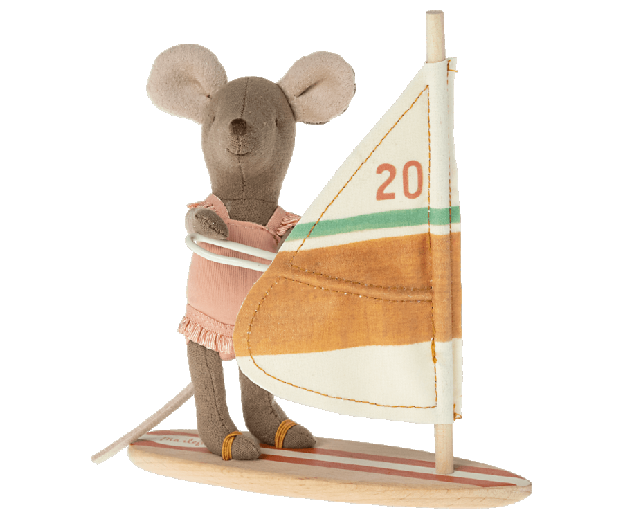 Beach Mouse, Surfer Little Sister